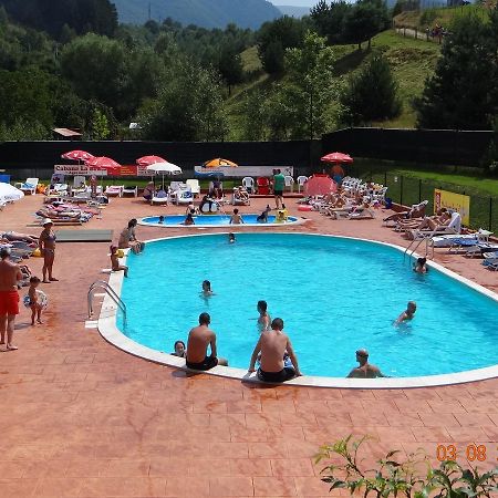 Cabana Pensiune La Brazi Vulcan (Hunedoara) Exterior foto